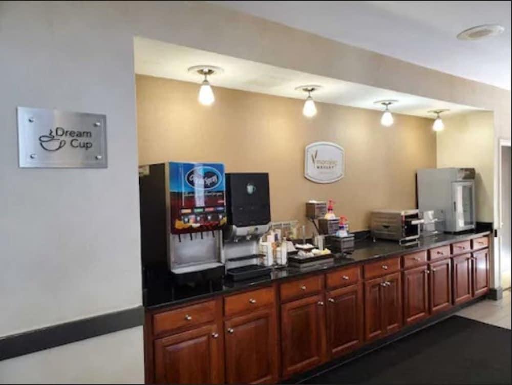 Sleep Inn & Suites BWI Airport Brooklyn Park Екстер'єр фото